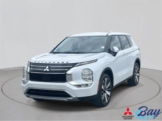 New 2025 Mitsubishi Outlander SE video 1