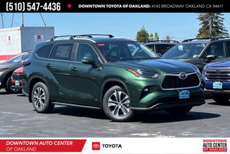 New 2025 Toyota Highlander XLE image 1