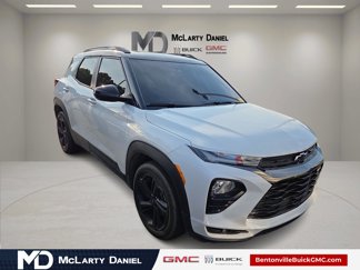 Used 2021 Chevrolet TrailBlazer RS w/ Sun and Liftgate Package image 1