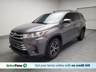 Used 2018 Toyota Highlander LE w/ Carpet Mat Package (TMS) image 1