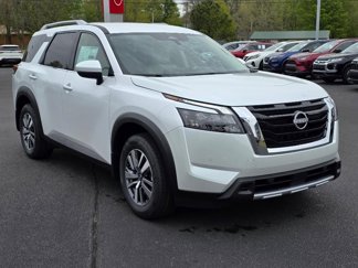 New 2025 Nissan Pathfinder SL image 1