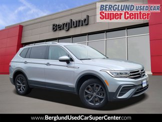 Used 2024 Volkswagen Tiguan SE image 1