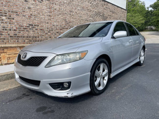 Used 2011 Toyota Camry SE image 1