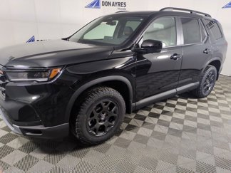 New 2025 Honda Pilot TrailSport image 1