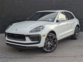 Used 2025 Porsche Macan image 1