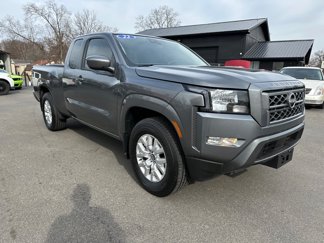 Used 2022 Nissan Frontier SV image 1