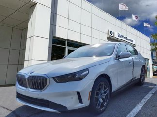 New 2025 BMW i5 xDrive40 w/ Premium Package image 1
