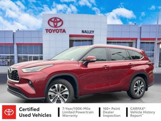 Certified 2024 Toyota Highlander XLE image 1