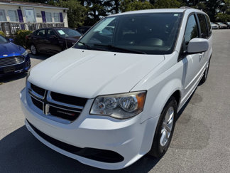 Used 2016 Dodge Grand Caravan SXT image 1