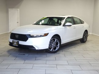 Used 2023 Honda Accord EX image 1