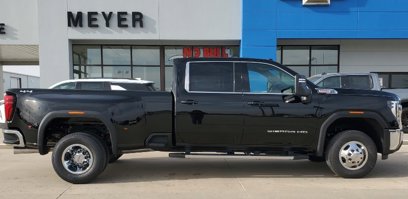 New 2025 GMC Sierra 3500 SLE w/ SLE Value Package
