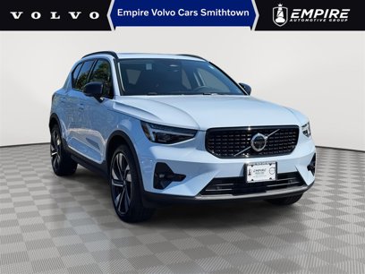 Used 2025 Volvo XC40 B5 Plus w/ Protection Package Premier