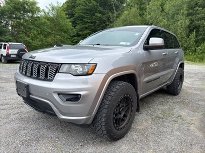 Used 2019 Jeep Grand Cherokee Altitude