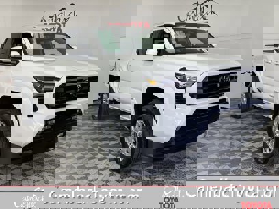 New 2025 Toyota Tacoma SR5