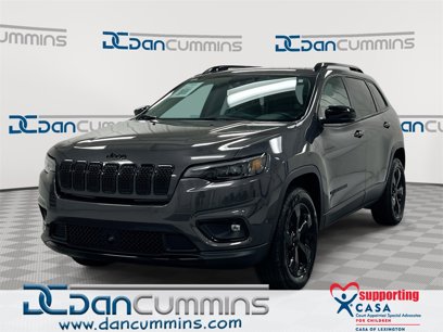 Used 2023 Jeep Cherokee Altitude Lux