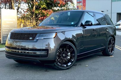 New 2025 Land Rover Range Rover SE