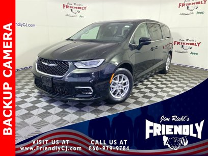Used 2023 Chrysler Pacifica Touring-L