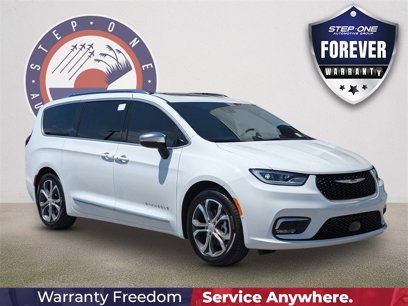 New 2026 Chrysler Pacifica Pinnacle