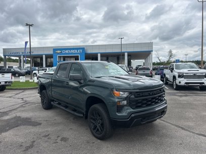 New 2025 Chevrolet Silverado 1500 Custom Trail Boss w/ Turbomax Blackout Package
