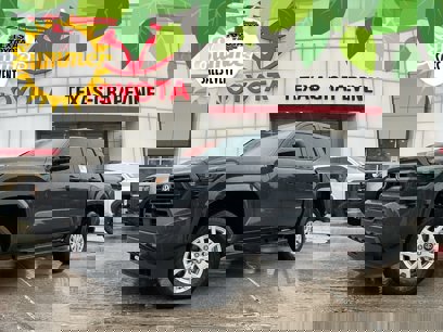 New 2025 Toyota Tacoma SR
