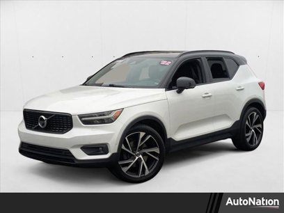 Used 2022 Volvo XC40 T5 R-Design w/ Advanced Package