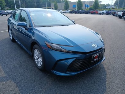 New 2025 Toyota Camry LE