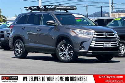 Certified 2019 Toyota Highlander LE