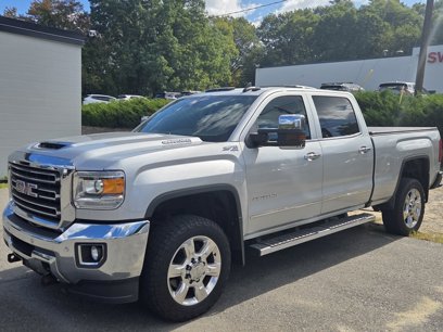 Used 2019 GMC Sierra 2500 SLT w/ Duramax Plus Package