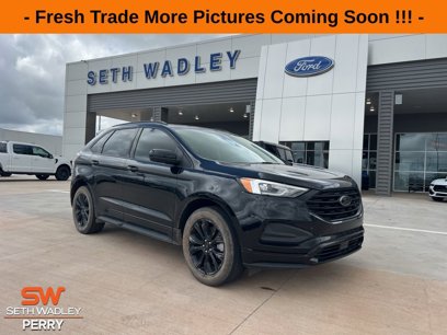 Used 2022 Ford Edge SE w/ Black Appearance Package