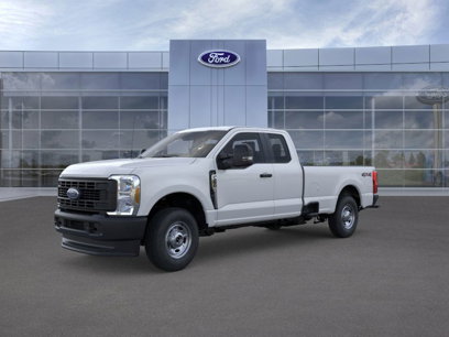 New 2025 Ford F250 XLT w/ F-250 >10K GVWR Package