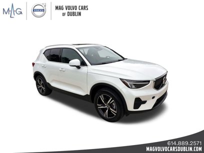 Used 2025 Volvo XC40 B5 Core