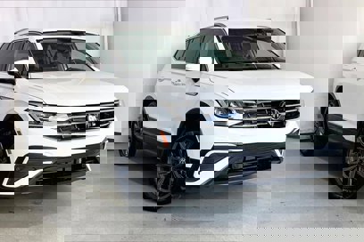 Used 2024 Volkswagen Tiguan SE