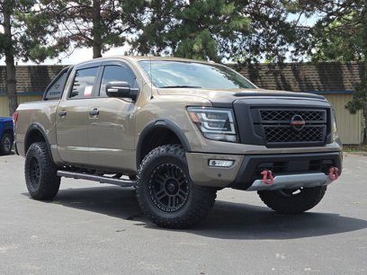 Used 2021 Nissan Titan PRO-4X w/ Pro-4x Moonroof Package