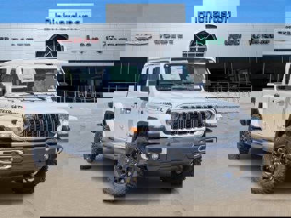 New 2025 Jeep Gladiator Sport