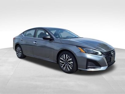 Used 2024 Nissan Altima 2.5 SV