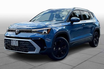 New 2025 Volkswagen Taos SE