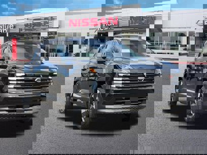 New 2025 Nissan Kicks SR