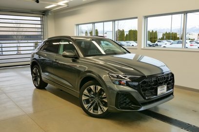 New 2025 Audi Q8 Premium Plus