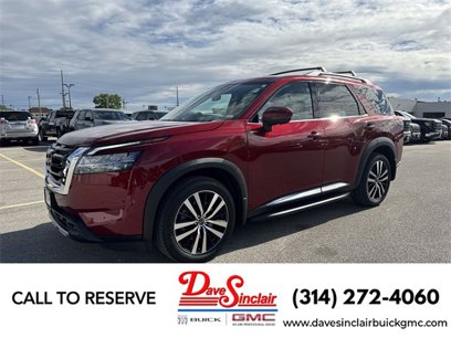 Used 2024 Nissan Pathfinder Platinum w/ Lighting Package (N93)
