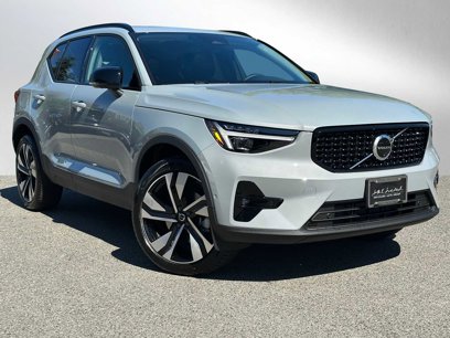 New 2026 Volvo XC40 B5 Ultra