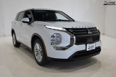New 2024 Mitsubishi Outlander ES