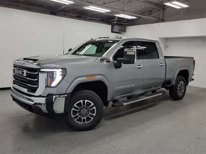 New 2025 GMC Sierra 2500 SLT w/ SLT Premium Package