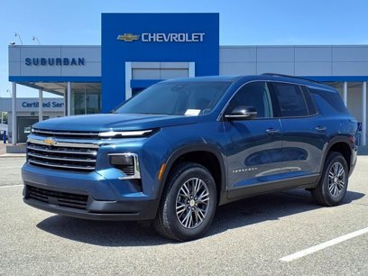 New 2025 Chevrolet Traverse LT w/ Driver Confidence Package