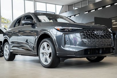 New 2025 Audi Q5 Premium Plus
