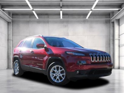Used 2017 Jeep Cherokee Latitude w/ Comfort/Convenience Group
