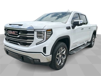 New 2025 GMC Sierra 1500 SLT
