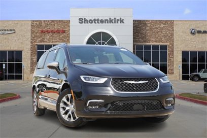 New 2025 Chrysler Pacifica Pinnacle