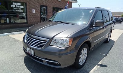 Used 2016 Chrysler Town & Country Touring