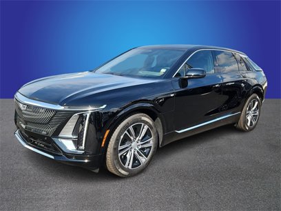 New 2024 Cadillac Lyriq Luxury w/ LPO, Floor Liner Package