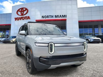 Used 2025 Rivian R1S Adventure